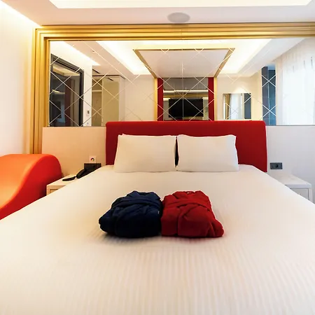 Granada Luxury Red Adult Only