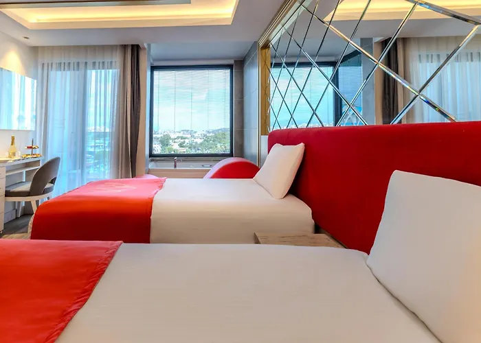 Granada Luxury Red Adult Only 5*