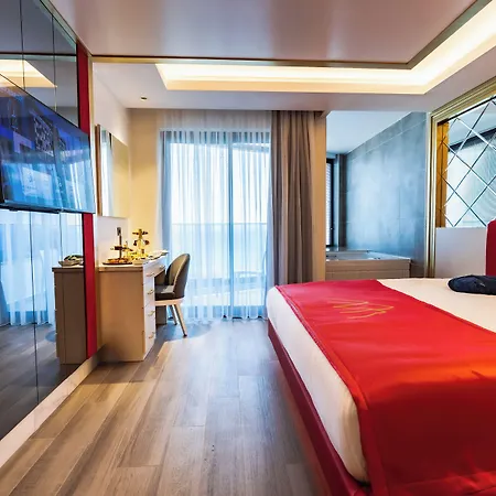 מלון Granada Luxury Red Adult Only 5*